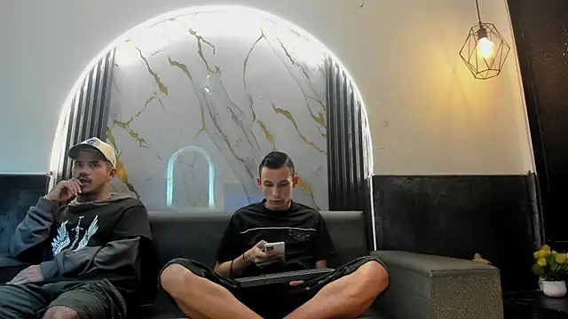 Snapshot of Isaak_26 chatting on March 12, 2026, 12:20 pm Isaak 26 online show from March 12, 2026, 12:20 pm