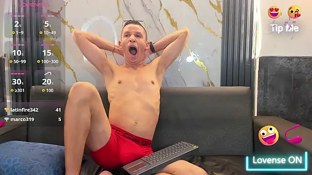 Snapshot of Isaak_26 chatting on March 26, 2026, 2:59 pm Isaak 26 online show from March 26, 2026, 2:59 pm