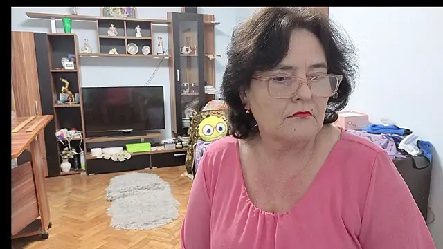 Snapshot of xMaryxAnne chatting on March 8, 2026, 5:38 pm xMaryxAnne online show from March 8, 2026, 5:38 pm