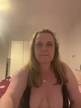 Snapshot of Piper_Milf_36 chatting on March 6, 2026, 1:17 pm Piper Milf 36 online show from March 6, 2026, 1:17 pm