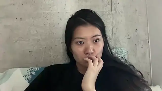 Snapshot of Joycelovely chatting on May 18, 2026, 5:51 pm Joycelovely online show from May 18, 2026, 5:51 pm