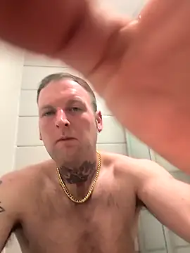 dave32000 online show from February 18, 2026, 12:41 am