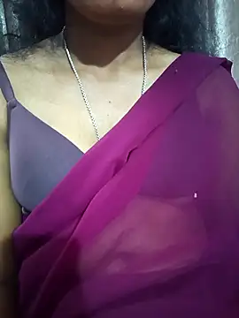 manu sexy  online show from February 17, 2026, 11:35 pm