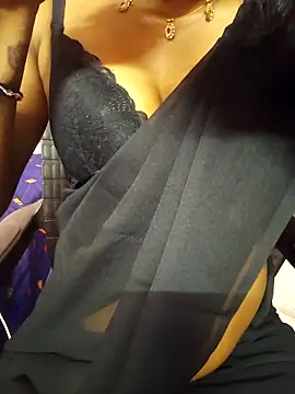 manu sexy  online show from April 4, 2026, 5:08 pm