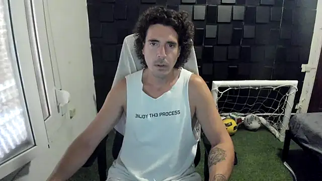 Snapshot of joaquin420_hot chatting on June 26, 2026, 8:09 am joaquin420 hot online show from June 26, 2026, 8:09 am