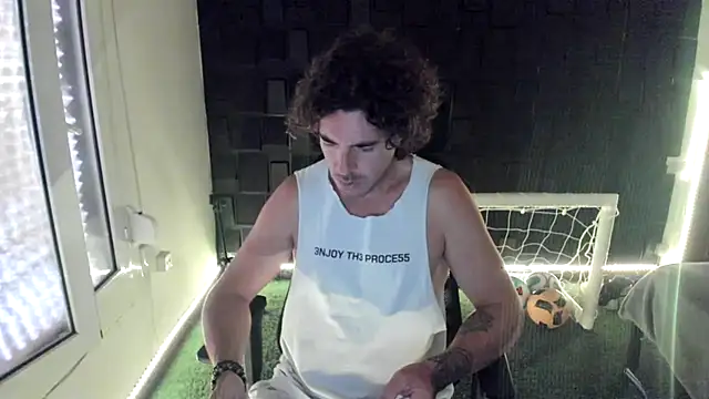 Snapshot of joaquin420_hot chatting on June 14, 2026, 6:47 am joaquin420 hot online show from June 14, 2026, 6:47 am