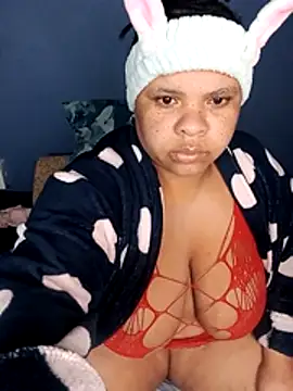 Sweet-Bella17 online show from July 14, 2026, 3:00 am