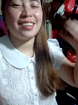 Snapshot of yun_2006 chatting on May 1, 2026, 11:48 am yun 2006 online show from May 1, 2026, 11:48 am