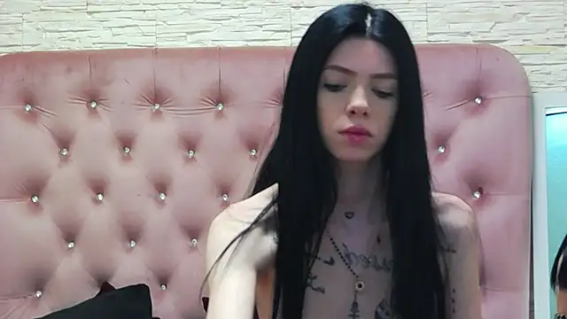 Snapshot of PeachyElla26 chatting on February 26, 2026, 12:49 pm PeachyElla26 online show from February 26, 2026, 12:49 pm