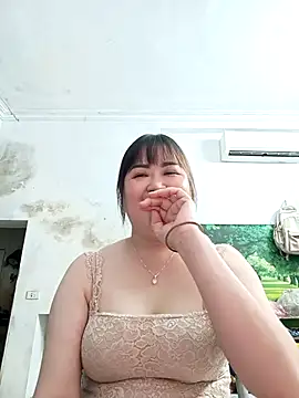 Snapshot of Kee-kimlee chatting on April 1, 2026, 4:36 am Kee-kimlee online show from April 1, 2026, 4:36 am