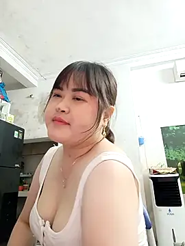 Snapshot of Kee-kimlee chatting on April 10, 2026, 2:02 pm Kee-kimlee online show from April 10, 2026, 2:02 pm