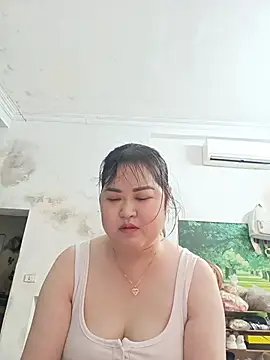 Snapshot of Kee-kimlee chatting on July 7, 2026, 8:18 am Kee-kimlee online show from July 7, 2026, 8:18 am