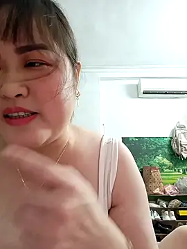 Snapshot of Kee-kimlee chatting on April 1, 2026, 1:41 pm Kee-kimlee online show from April 1, 2026, 1:41 pm