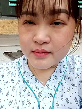 Snapshot of Kee-kimlee chatting on May 11, 2026, 9:32 am Kee-kimlee online show from May 11, 2026, 9:32 am