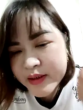 Snapshot of Kee-kimlee chatting on March 19, 2026, 1:44 pm Kee-kimlee online show from March 19, 2026, 1:44 pm