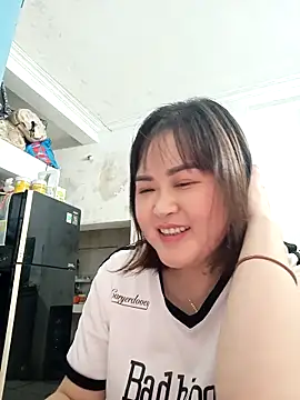 Snapshot of Kee-kimlee chatting on April 12, 2026, 2:42 pm Kee-kimlee online show from April 12, 2026, 2:42 pm