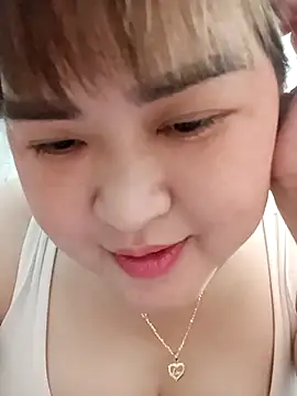 Snapshot of Kee-kimlee chatting on March 5, 2026, 5:04 am Kee-kimlee online show from March 5, 2026, 5:04 am