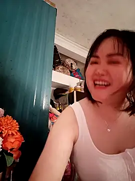 Snapshot of Kee-kimlee chatting on April 8, 2026, 1:40 am Kee-kimlee online show from April 8, 2026, 1:40 am