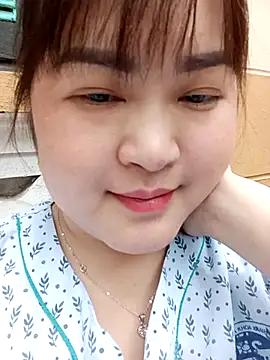 Snapshot of Kee-kimlee chatting on May 10, 2026, 3:32 am Kee-kimlee online show from May 10, 2026, 3:32 am