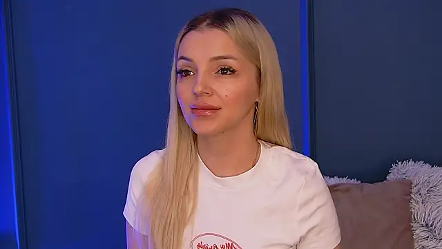 DeeaVIP online show from March 9, 2026, 6:06 am