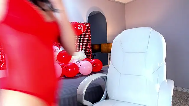 Snapshot of ChloeStars_ chatting on February 14, 2026, 6:19 pm ChloeStars online show from February 14, 2026, 6:19 pm