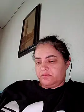 Snapshot of Sony28v chatting on April 17, 2026, 5:43 am Sony28v online show from April 17, 2026, 5:43 am