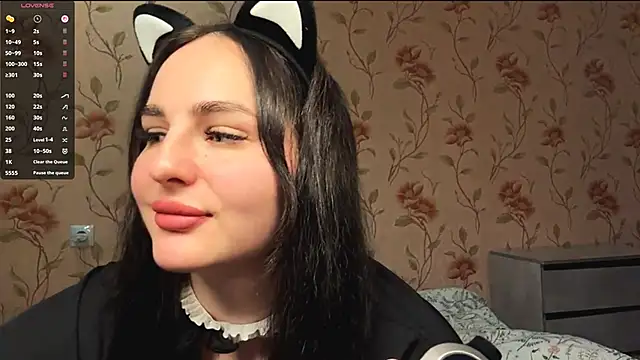 Snapshot of charmybae chatting on February 20, 2026, 4:09 pm charmybae online show from February 20, 2026, 4:09 pm