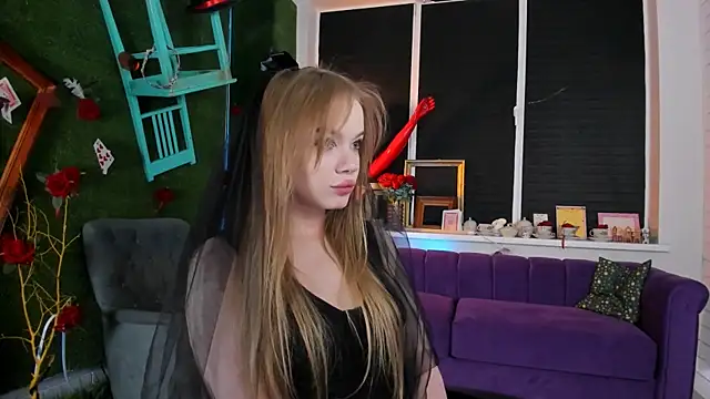 Snapshot of AmyNox chatting on May 16, 2026, 5:17 am AmyNox online show from May 16, 2026, 5:17 am