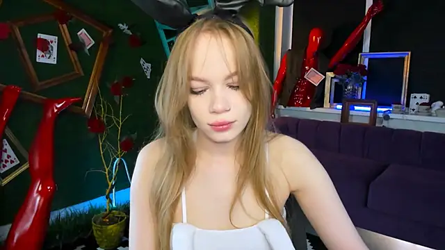 Snapshot of AmyNox chatting on April 1, 2026, 9:10 am AmyNox online show from April 1, 2026, 9:10 am