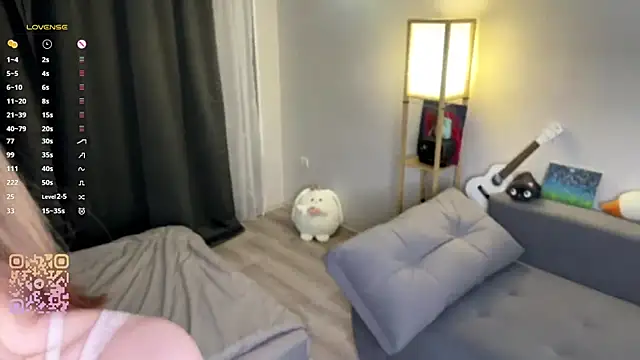 Mirrrra1 online show from April 4, 2026, 8:04 pm