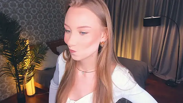 CarmenLipkin online show from March 1, 2026, 2:50 pm