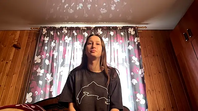 VickieKush online show from February 11, 2026, 6:02 am