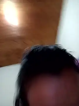 Max and anny online show from April 3, 2026, 3:24 am