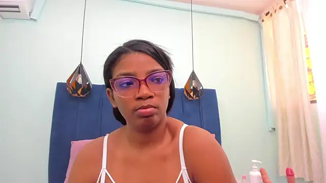 Snapshot of Sexy_ebony_1 chatting on July 19, 2026, 12:24 pm Sexy ebony 1 online show from July 19, 2026, 12:24 pm