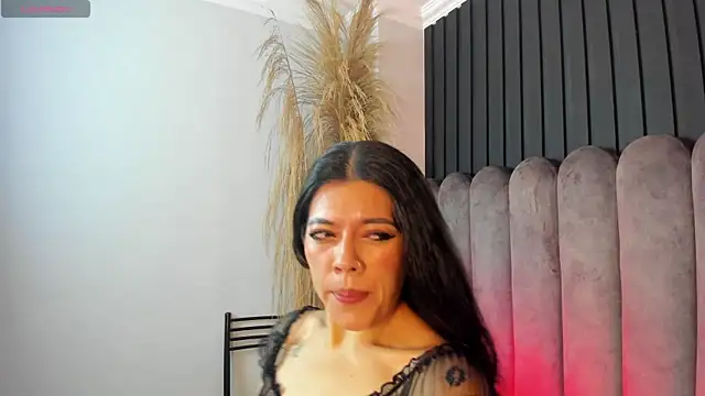 Snapshot of Lanadelrey_1 chatting on April 1, 2026, 11:00 am Lanadelrey 1 online show from April 1, 2026, 11:00 am