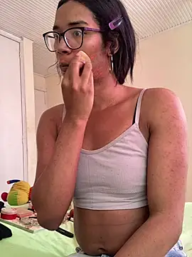 Snapshot of horny_brii chatting on April 20, 2026, 6:09 pm horny brii online show from April 20, 2026, 6:09 pm