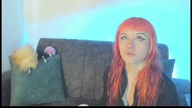 velmoon online show from April 11, 2026, 8:12 pm