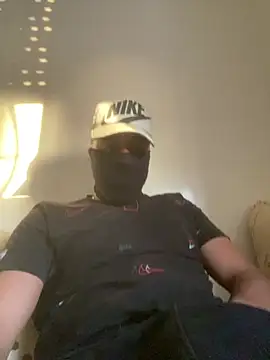 casaouisexy online show from April 17, 2026, 6:44 pm