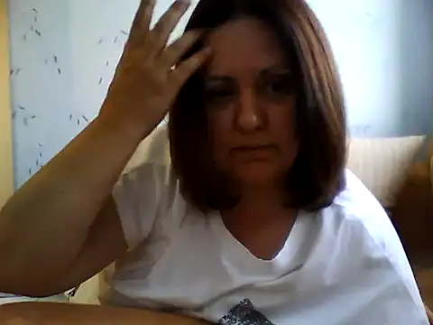 Snapshot of LockyCharm111 chatting on June 26, 2026, 4:57 pm LockyCharm111 online show from June 26, 2026, 4:57 pm
