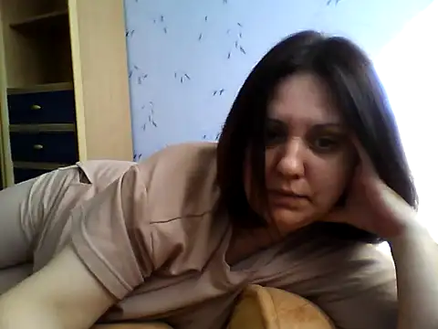 LockyCharm111 online show from April 20, 2026, 1:03 pm