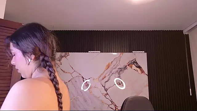 Snapshot of Sophie19__ chatting on March 10, 2026, 11:36 am Sophie19 online show from March 10, 2026, 11:36 am