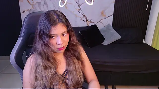 Snapshot of Sophie19__ chatting on March 8, 2026, 11:57 am Sophie19 online show from March 8, 2026, 11:57 am