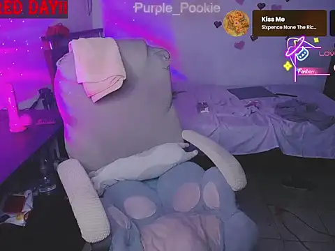 Snapshot of Purple-Pookiee chatting on July 16, 2026, 6:21 am Purple-Pookiee online show from July 16, 2026, 6:21 am