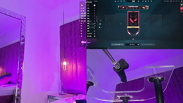 DollieEmma online show from April 15, 2026, 1:48 pm