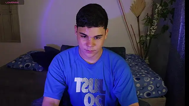 eithan jonnes online show from April 16, 2026, 8:31 pm