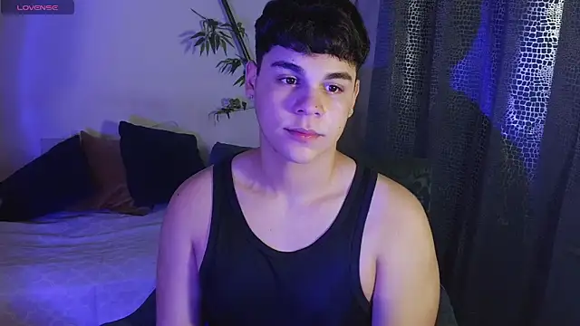 eithan jonnes online show from February 21, 2026, 8:44 pm