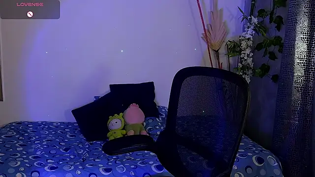 eithan jonnes online show from March 10, 2026, 7:51 pm