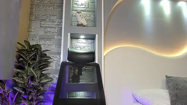 Snapshot of Ashley_Beaomunt chatting on March 5, 2026, 12:46 pm Ashley Beaomunt online show from March 5, 2026, 12:46 pm