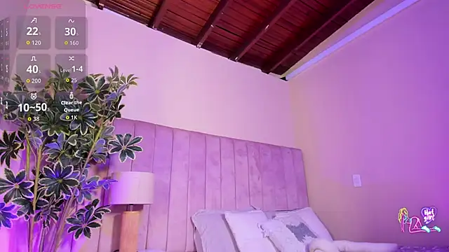 Snapshot of Ashley_Beaomunt chatting on March 6, 2026, 12:22 pm Ashley Beaomunt online show from March 6, 2026, 12:22 pm