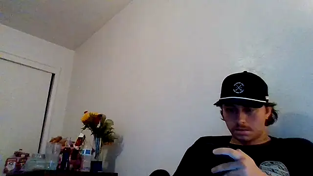 Tallhungandcloudy online show from February 17, 2026, 7:44 pm